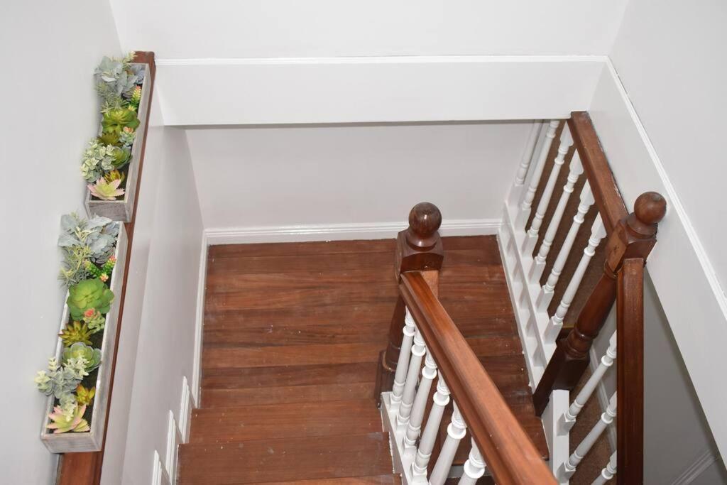 Seaside 3 Bed Killybegs Property On Main Street Екстериор снимка